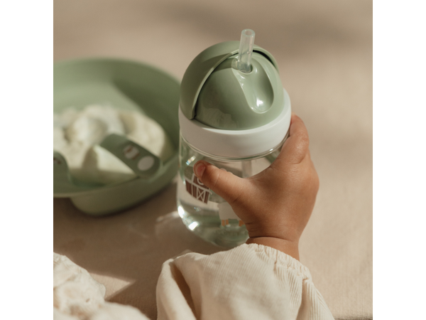 FĹAŠKA/POHÁRIK  SO SLAMKOU 300 ML 9M+ FARMA
