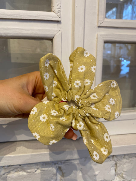 GUMIČKA SCRUNCHIE MARGARÉTKA