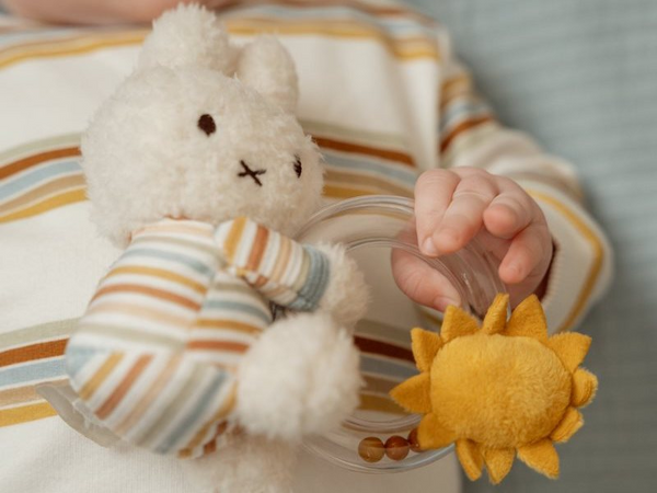HRKÁLKA S KORÁLKAMI KRÁLIČEK MIFFY VINTAGE PRÚŽKY